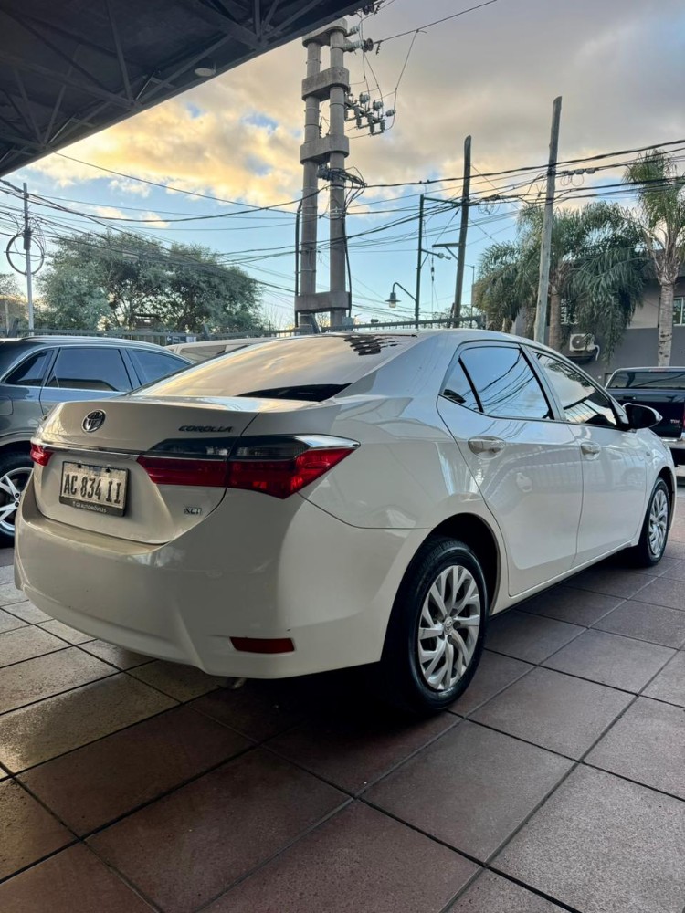 Toyota Corolla XLi CVT — foto 4
